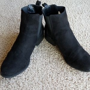 Gap Chelsea faux boots